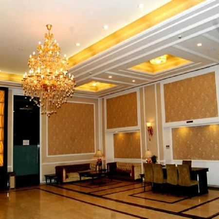 Hotel Royal Panna Shahjahanpur Buitenkant foto