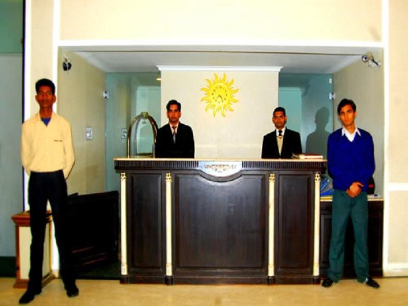 Hotel Royal Panna Shahjahanpur Buitenkant foto